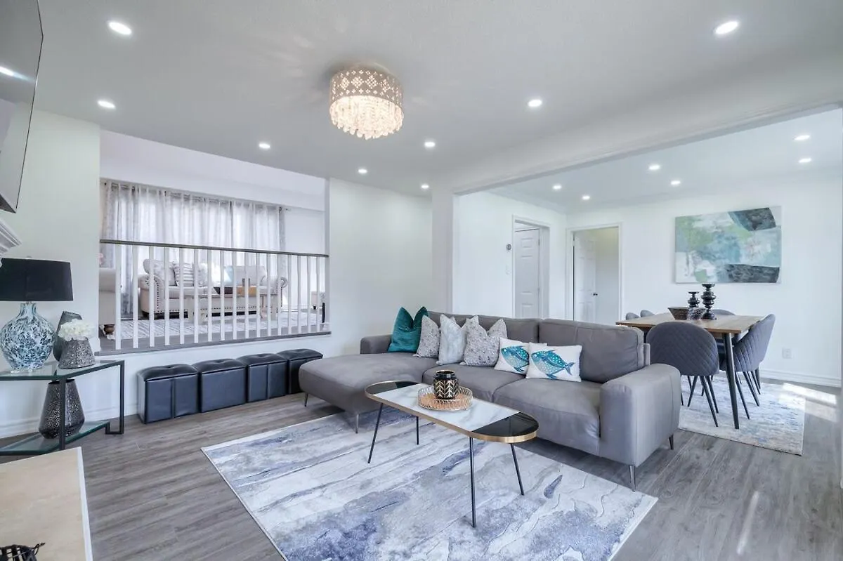 Modern Designed 3Br Lavish Villa Toronto