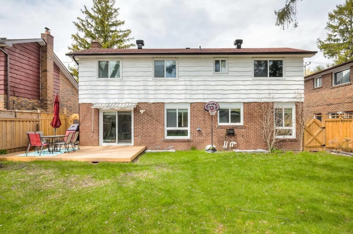 Modern Designed 3Br Lavish Villa Toronto